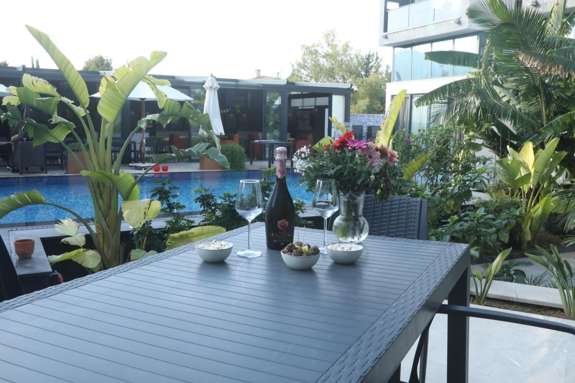 Hotel Del Mare Park Kirenia Zewnętrze zdjęcie